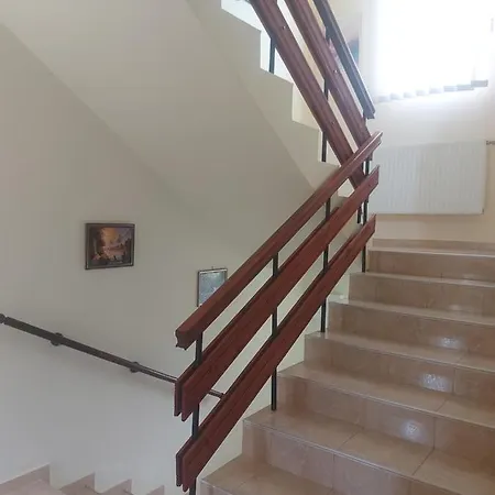 Къща За Гости Елена Guest house