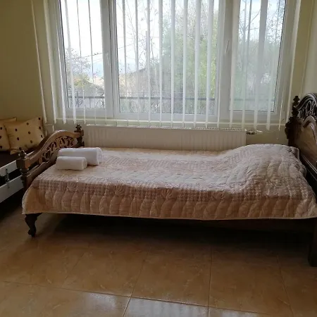 Къща За Гости Елена Guest house
