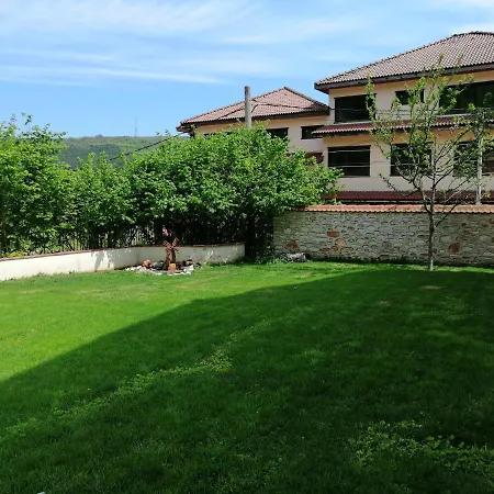Къща За Гости Елена Guest house Balchik