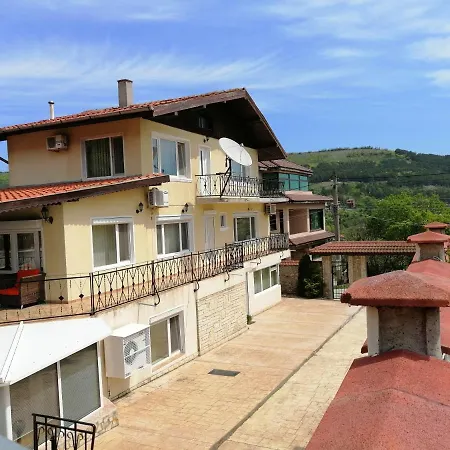 Къща За Гости Елена Guest house